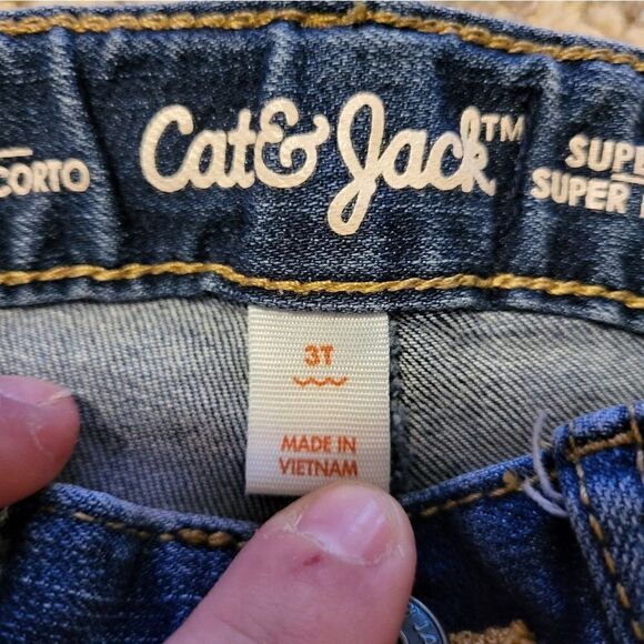 Cat & Jack short super stretch jean shorts with white embroidery lining on hem - Picture 6 of 10